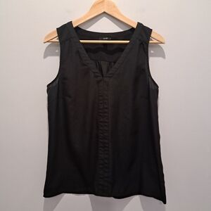 Jacob Black V-Neck Sleeveless Minimalist Dark Academia Blouse Womens M